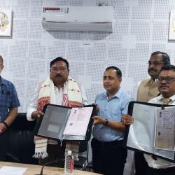 Deed signing between GoA and HOEC, OIL, IOCL